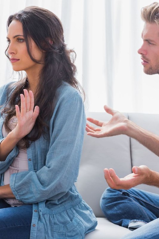 زن و شوهر در گفتگوی جدی پس از خیانت – ۱۰ اشتباه رایج بعد از کشف خیانت و راه‌های جلوگیری از آنها